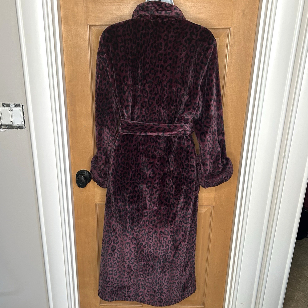 Natori Private Luxuries Fleece Robe L Purple Plush Animal Print Cozy Long Soft - Picture 3 of 4